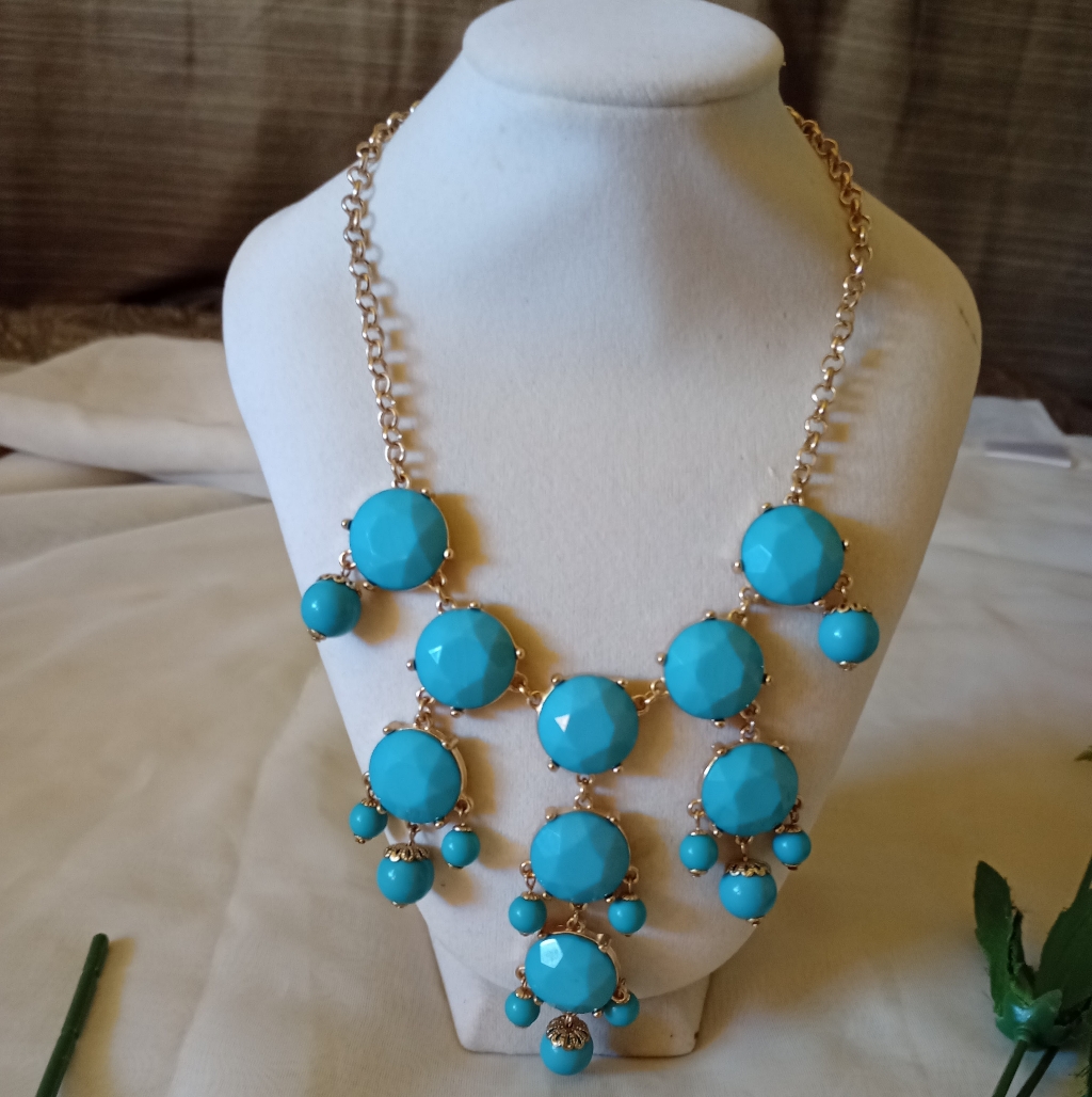 Etc Vintage Gold And Turquoise Statement Necklace 17 Inches Signed
